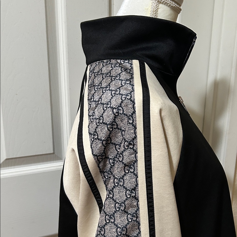Gucci Black and Cream Bomber Technical Jacket - Picture 3 of 16